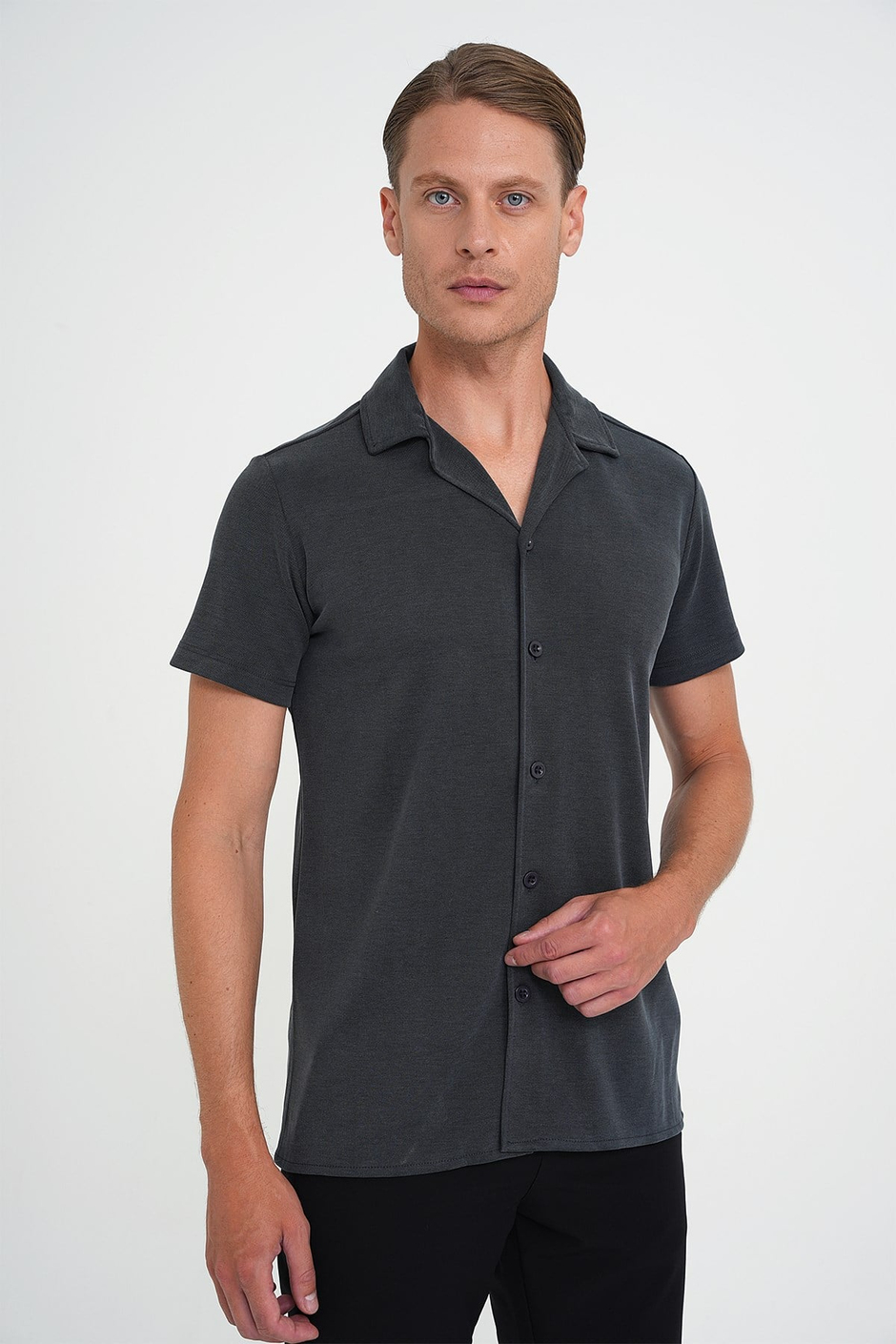 Slim Fit Apaş Yaka Modal Karışımlı Kısa Kollu İndigo Gömlek G 1590