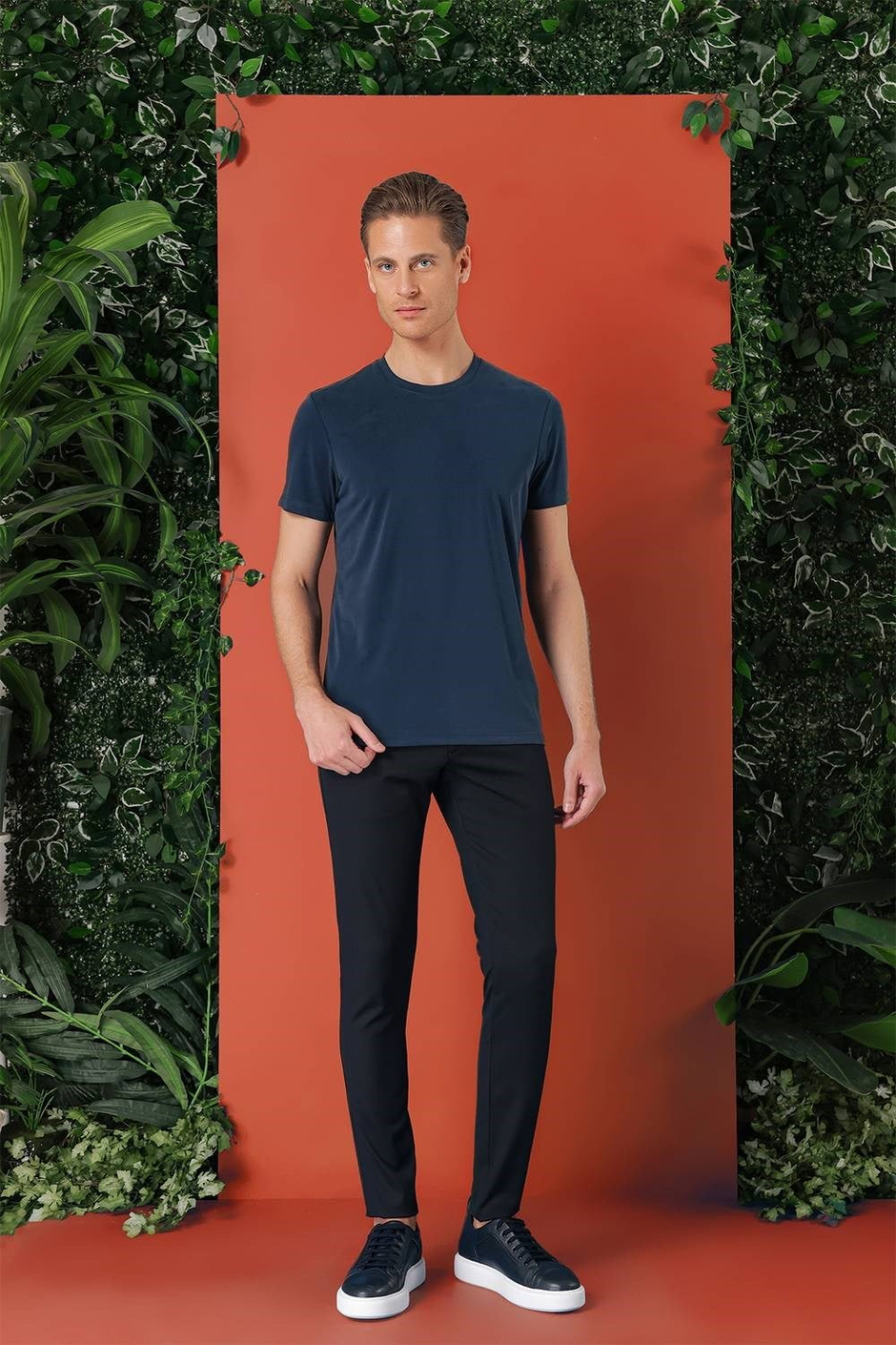 Slim Fit Bisiklet Yaka %100 Pamuk Lacivert Tişört Ts 878