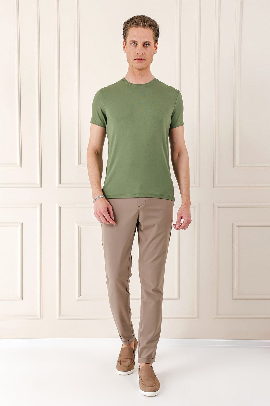 Slim Fit Bisiklet Yaka Esnek Pamuklu Düz Haki Tişört TS 823