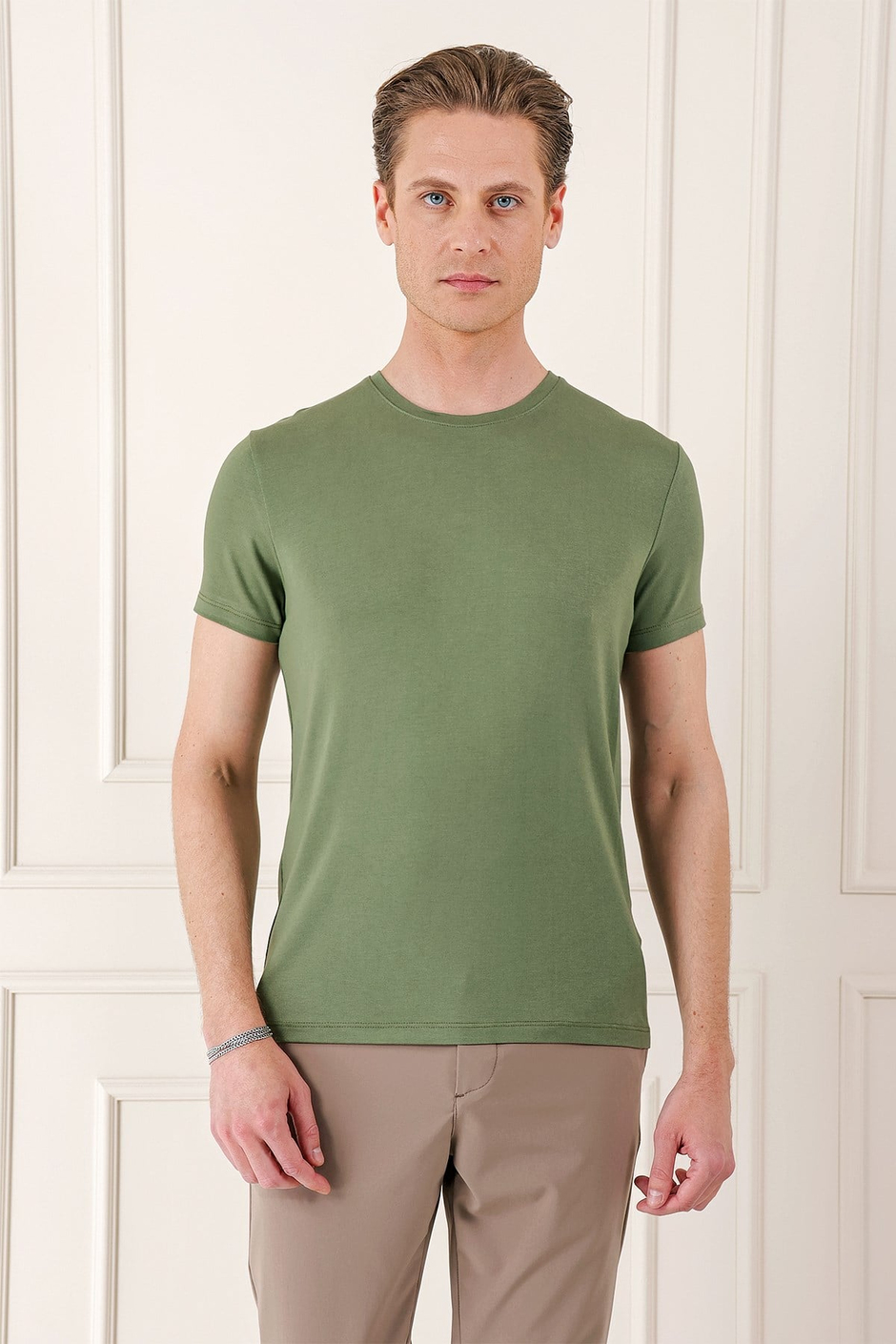 Slim Fit Bisiklet Yaka Esnek Pamuklu Düz Haki Tişört TS 823