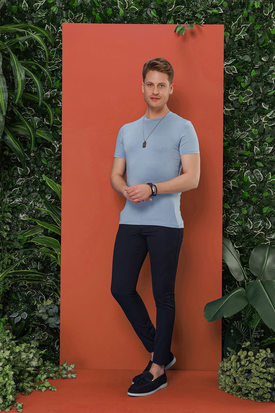 Slim Fit Bisiklet Yaka Esnek Pamuklu Mavi Tişört TS 847