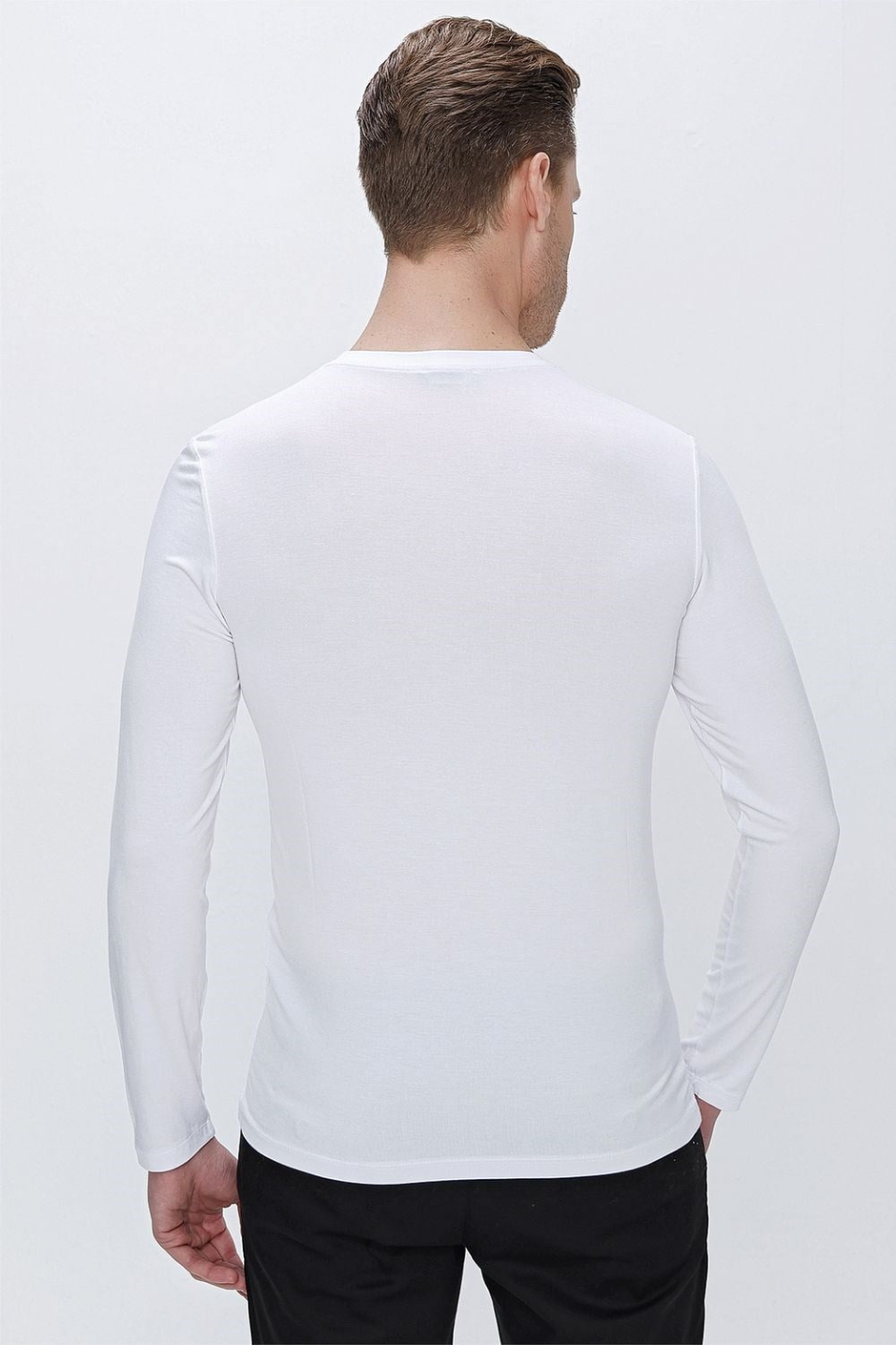 Slim Fit Bisiklet Yaka Esnek Uzun Kollu Beyaz Tişört TS 842