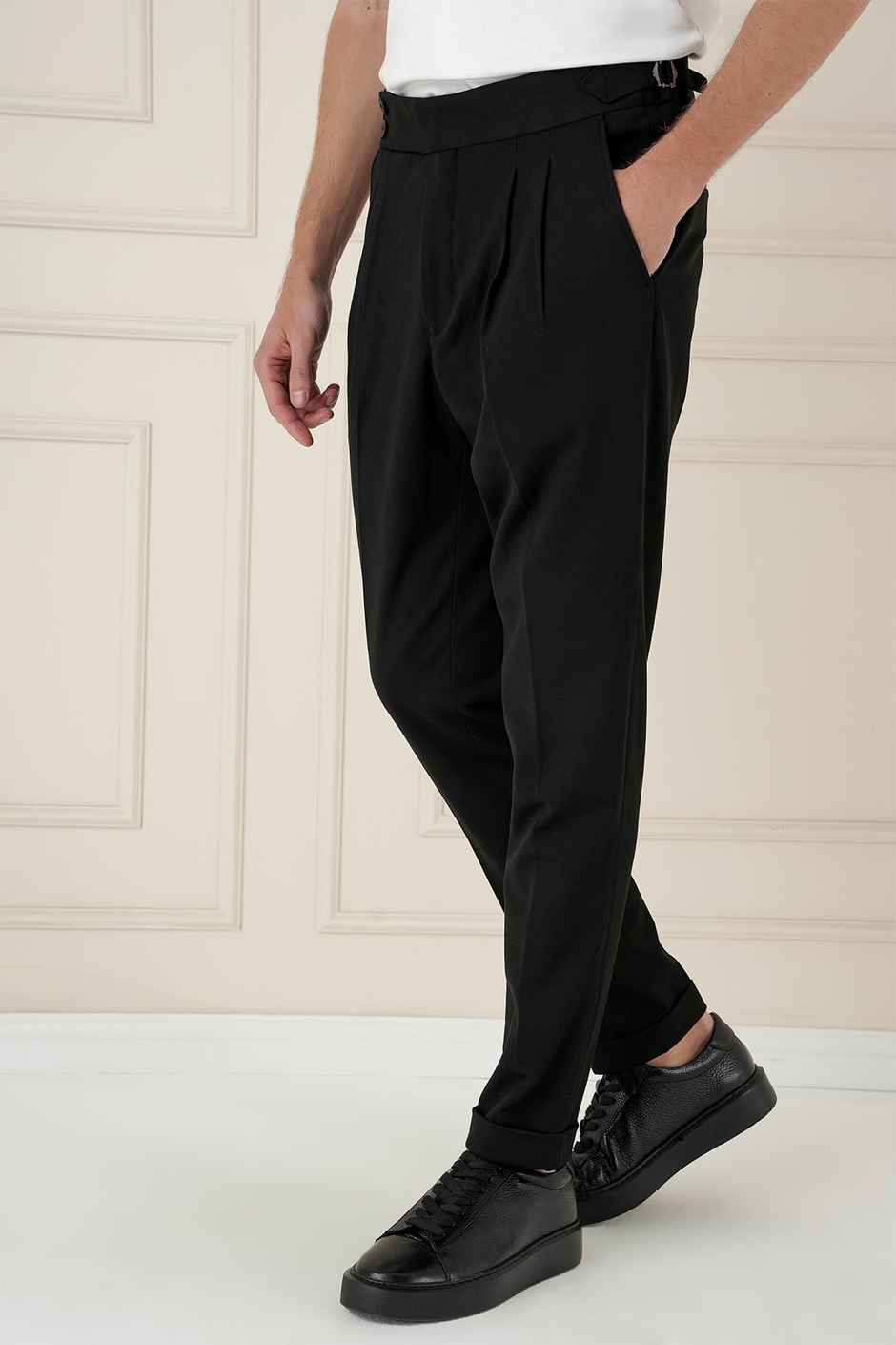 Slim Fit Çift Pileli Yanlardan Tokalı Esnek Pamuk Siyah Pantolon P 1167