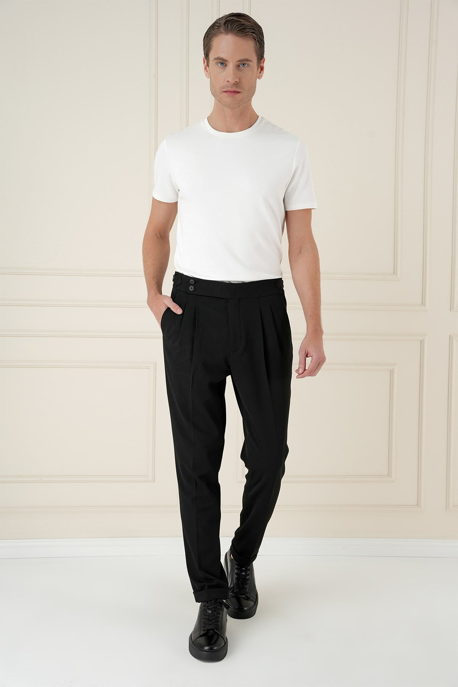 Slim Fit Çift Pileli Yanlardan Tokalı Esnek Pamuk Siyah Pantolon P 1167