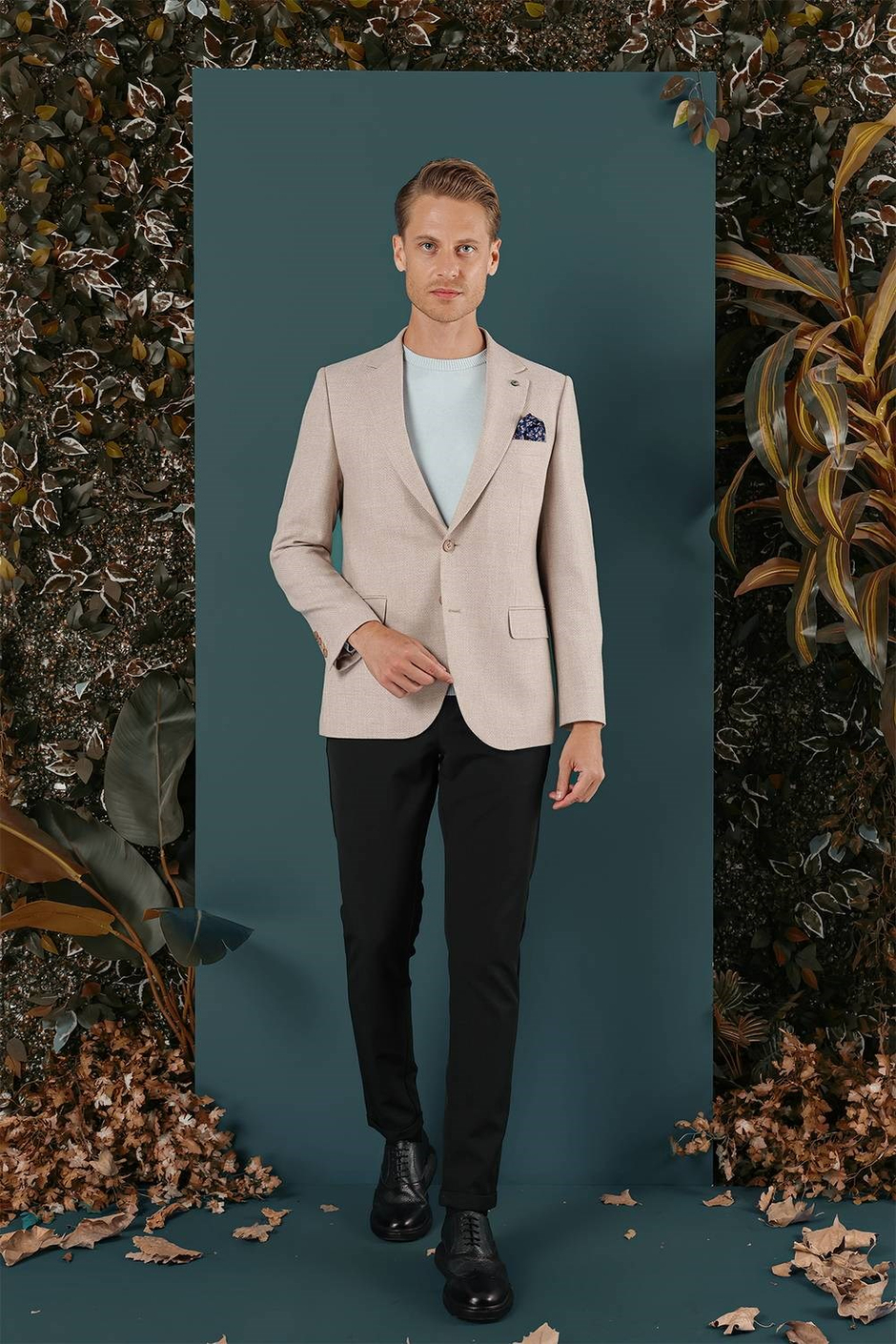 Slim Fit Çift Yırtmaç %100 Yün Balıksırtı Dokuma Bej Ceket C 656