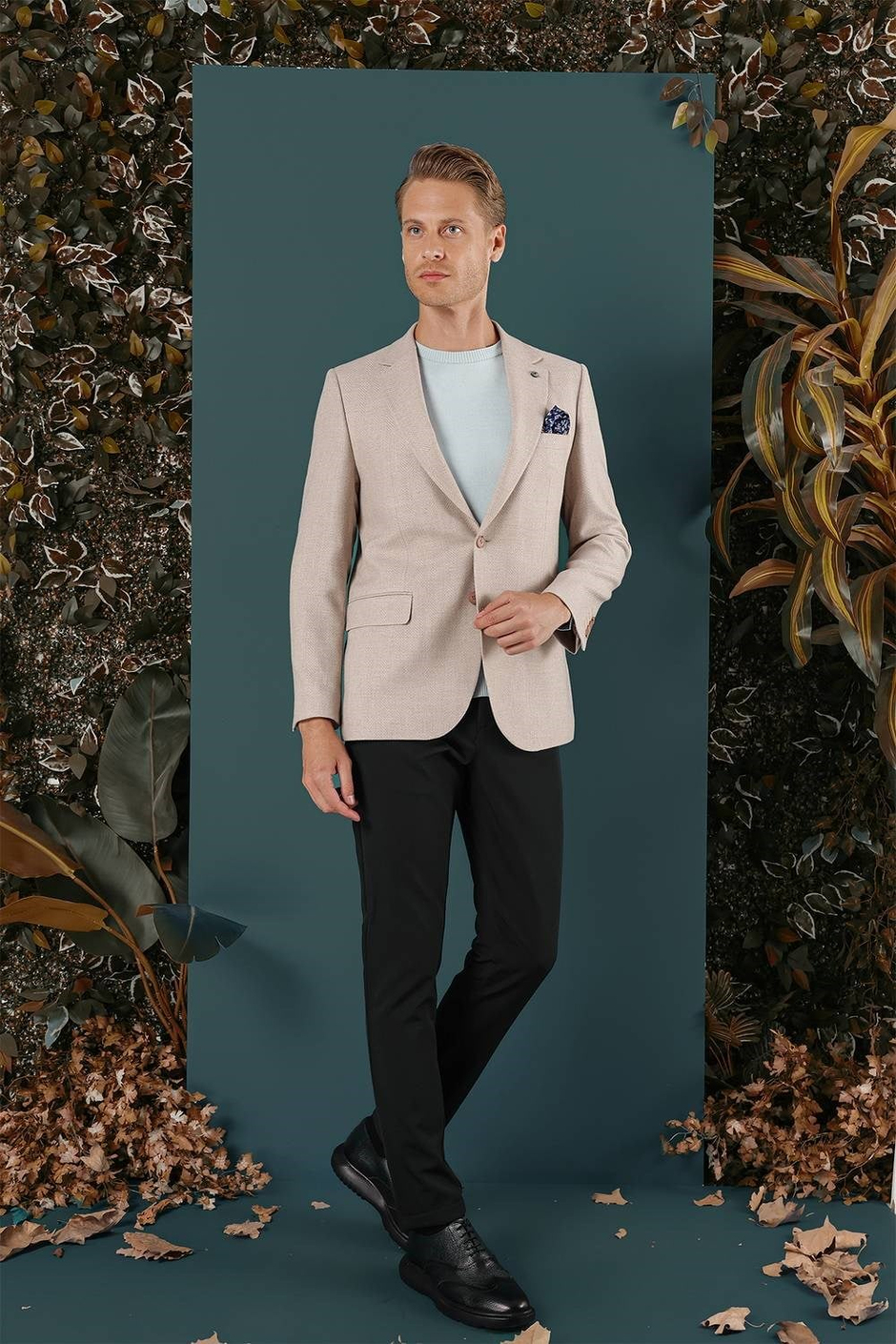 Slim Fit Çift Yırtmaç %100 Yün Balıksırtı Dokuma Bej Ceket C 656