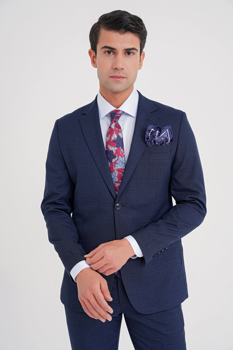 Slim Fit Çift Yırtmaç Doku Desenli Esnek Lacivert Yelekli Takım Elbise TK 916