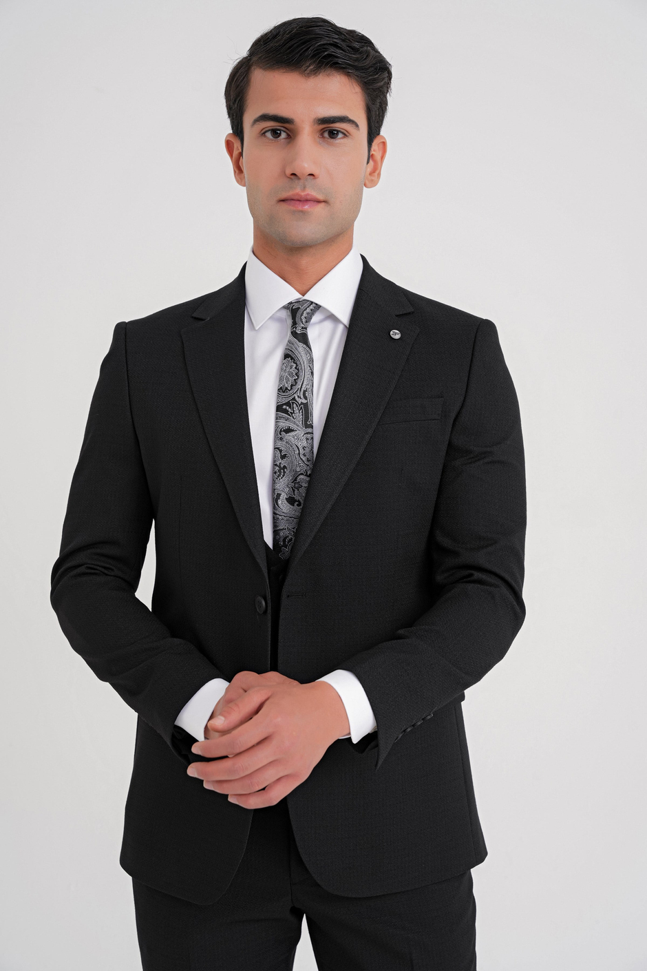 Slim Fit Çift Yırtmaç Doku Desenli Esnek Siyah Yelekli Takım Elbise TK 924
