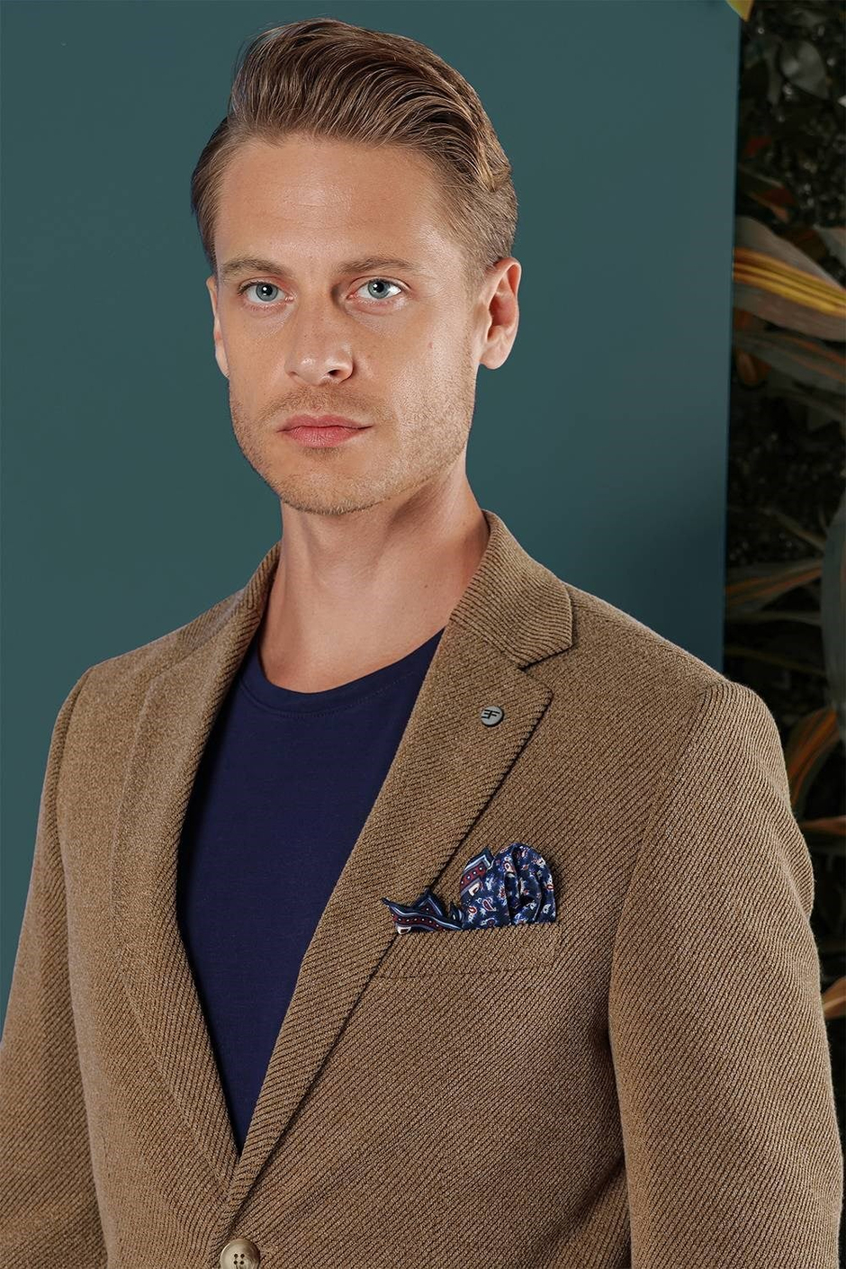 Slim Fit Çift Yırtmaç Kırçıllı Dokuma Esnek Yünlü Camel Ceket C 653