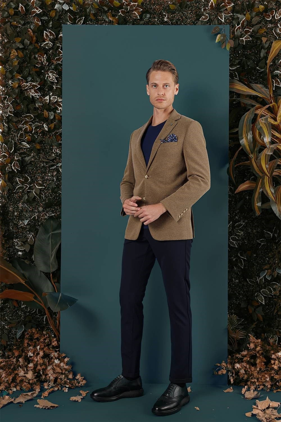 Slim Fit Çift Yırtmaç Kırçıllı Dokuma Esnek Yünlü Camel Ceket C 653