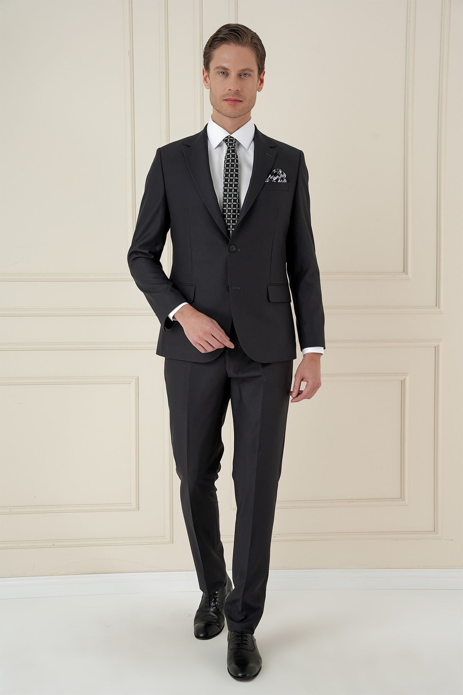 Slim Fit Çift Yırtmaç Mono Yaka Klasik Antrasit Takım Elbise Tk 912