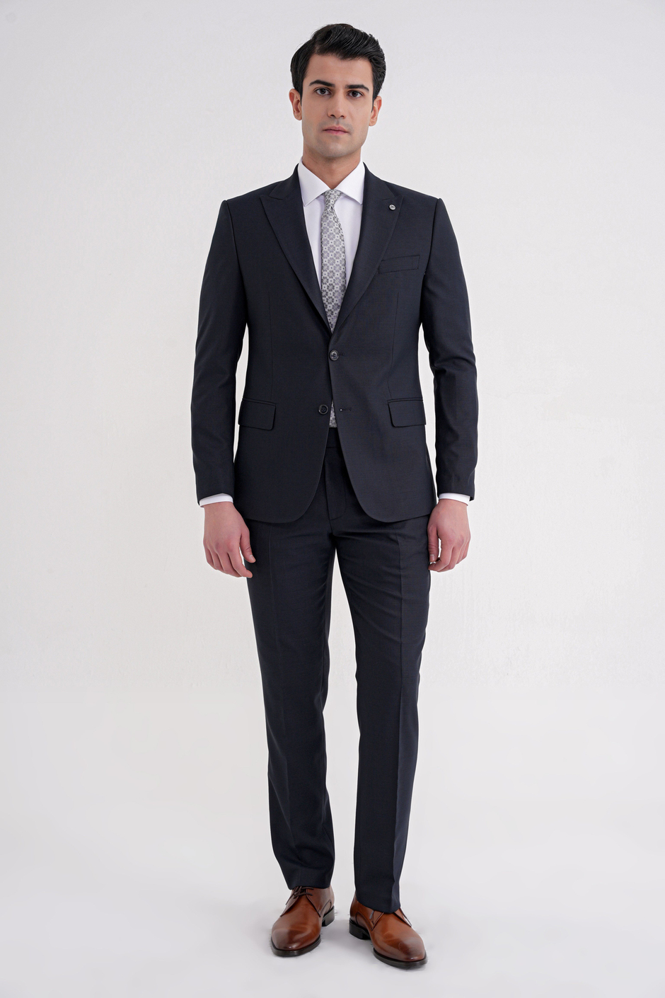 Slim Fit Çift Yırtmaç Sivri Yaka Esnek Lacivert Klasik Takım Elbise TK 939