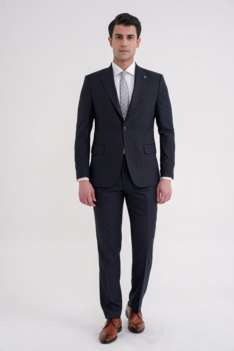 Slim Fit Çift Yırtmaç Sivri Yaka Esnek Lacivert Klasik Takım Elbise TK 939