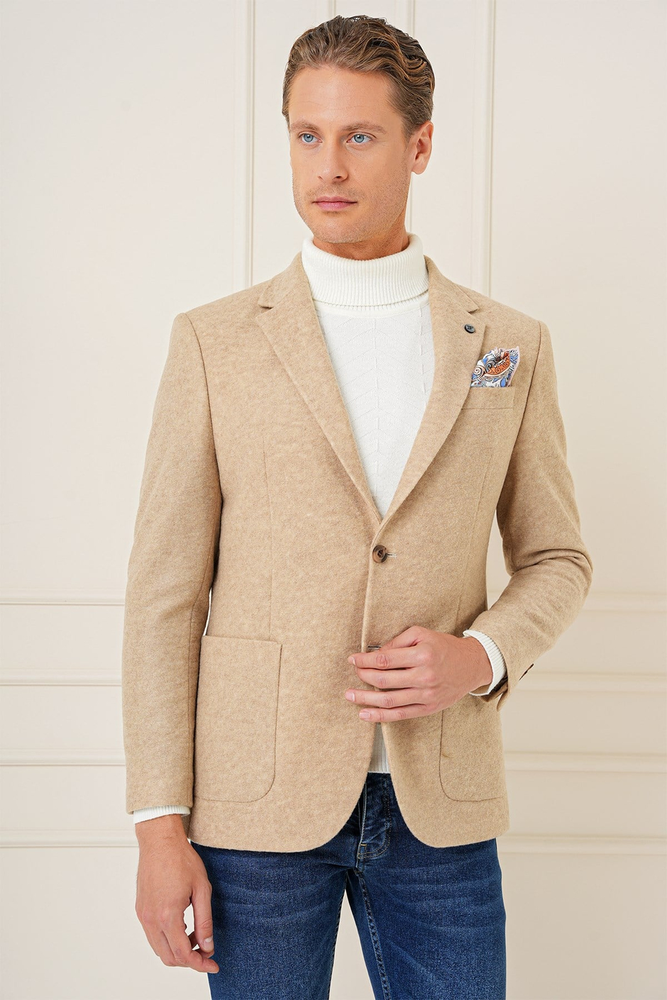 Slim Fit Çift Yırtmaç Torba Cepli %100 Yün Bej Ceket C 689