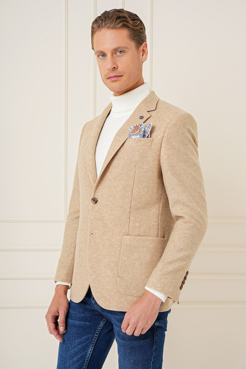 Slim Fit Çift Yırtmaç Torba Cepli %100 Yün Bej Ceket C 689