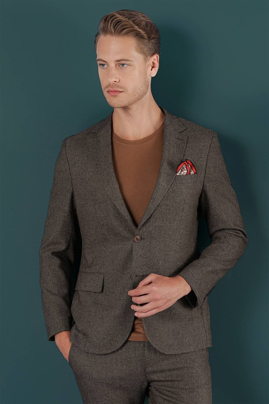 Slim Fit Çift Yırtmaç Yünlü Kırçıllı Dokuma Kahverengi Ceket C 658