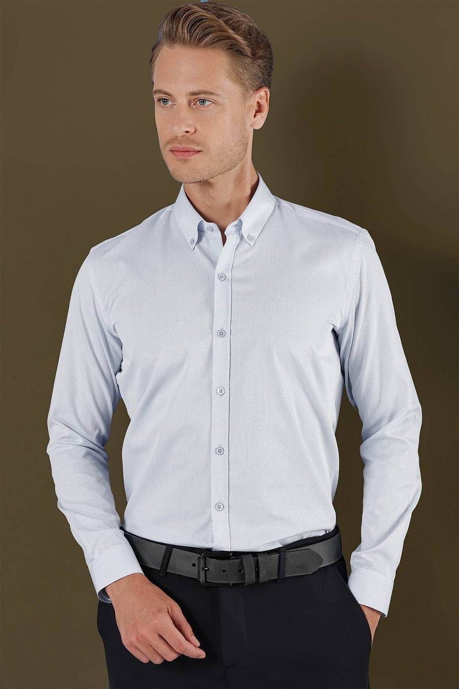 Slim Fit Dokulu %100 Pamuk Yaka Düğmeli Mavi Gömlek GK 706