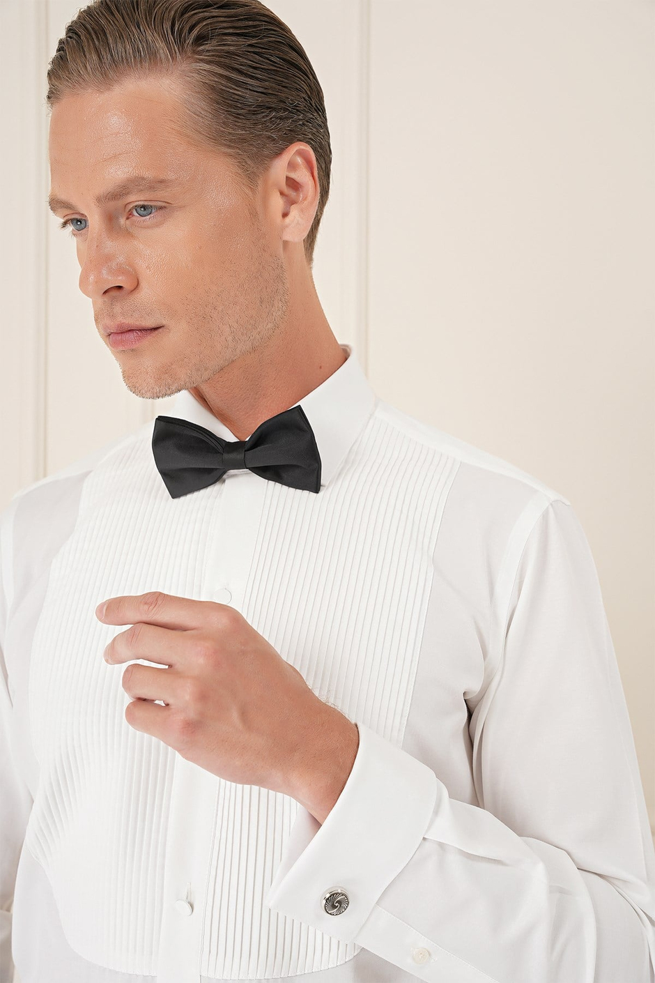 Slim Fit Duble Manşet Klasik Yaka Piliseli Beyaz Smokin Gömlek  Gk 732