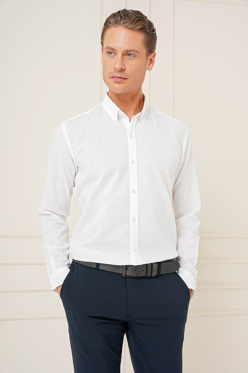 Slim Fit Düğmeli Yaka Dokulu %100 Pamuk Beyaz Gömlek Gk 726