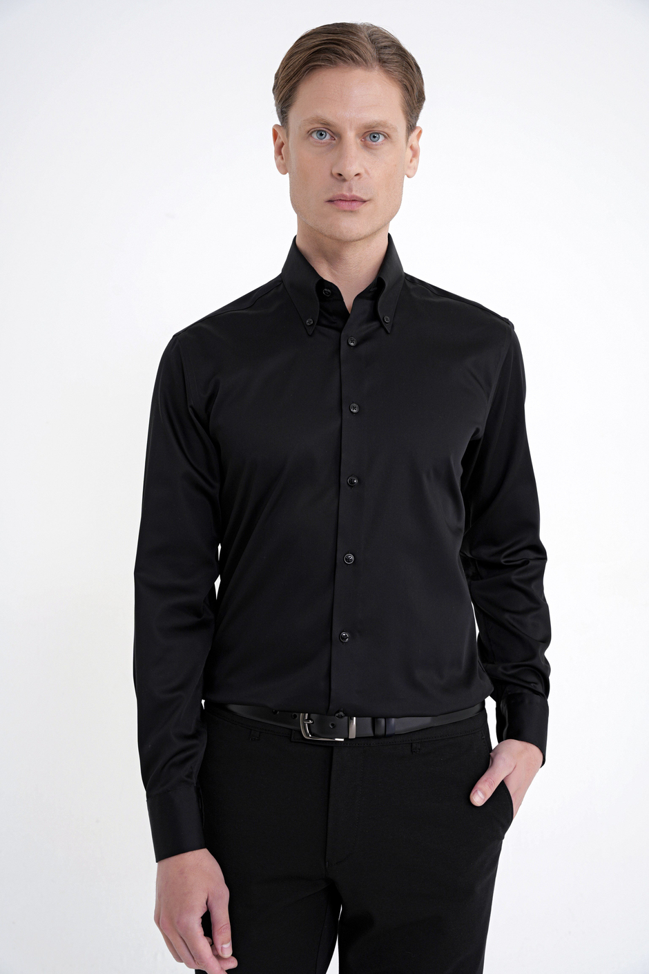 Slim Fit Düğmeli Yüksek Yaka %100 Pamuk Non İron Kumaş Düz Siyah Gömlek GK 760