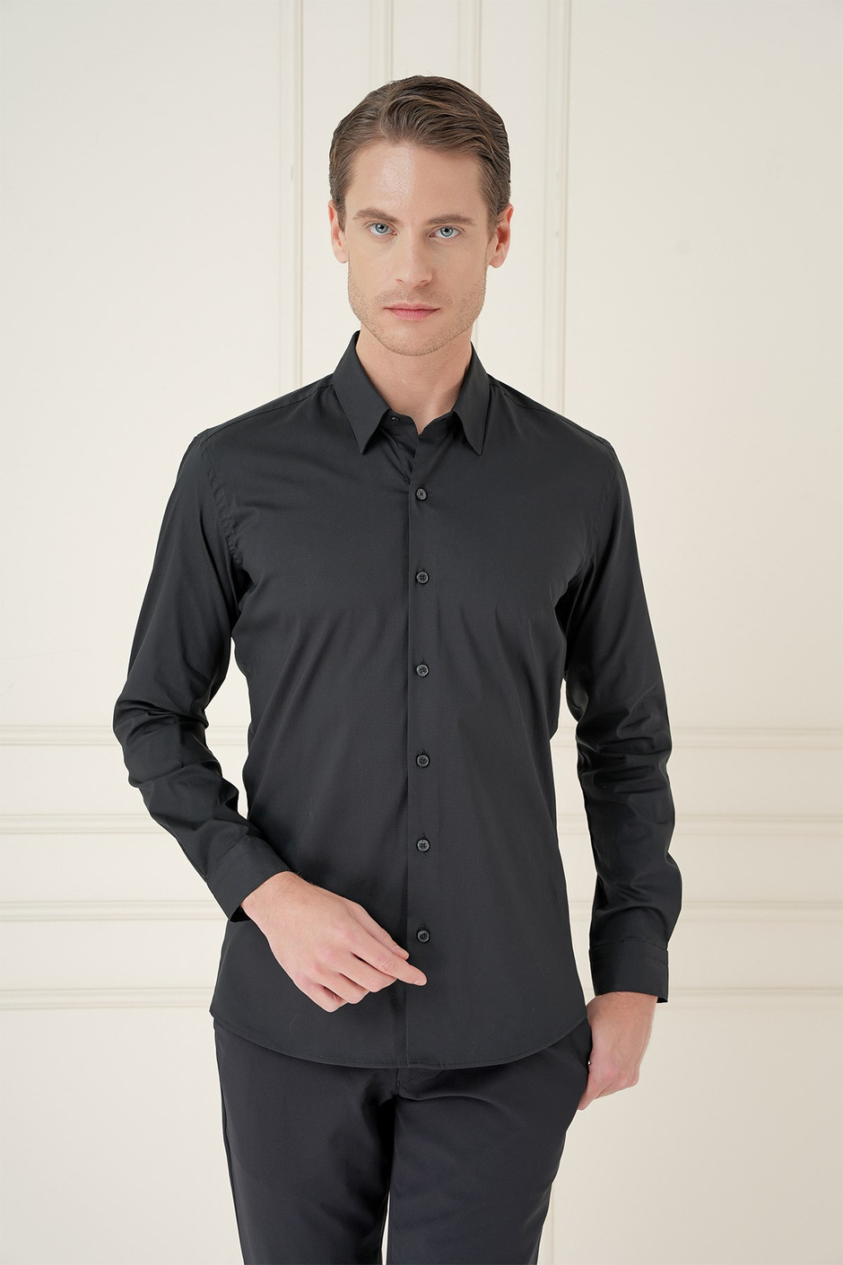 Slim Fit Erkek Yaka Esnek Pamuklu Siyah Gömlek GK 747
