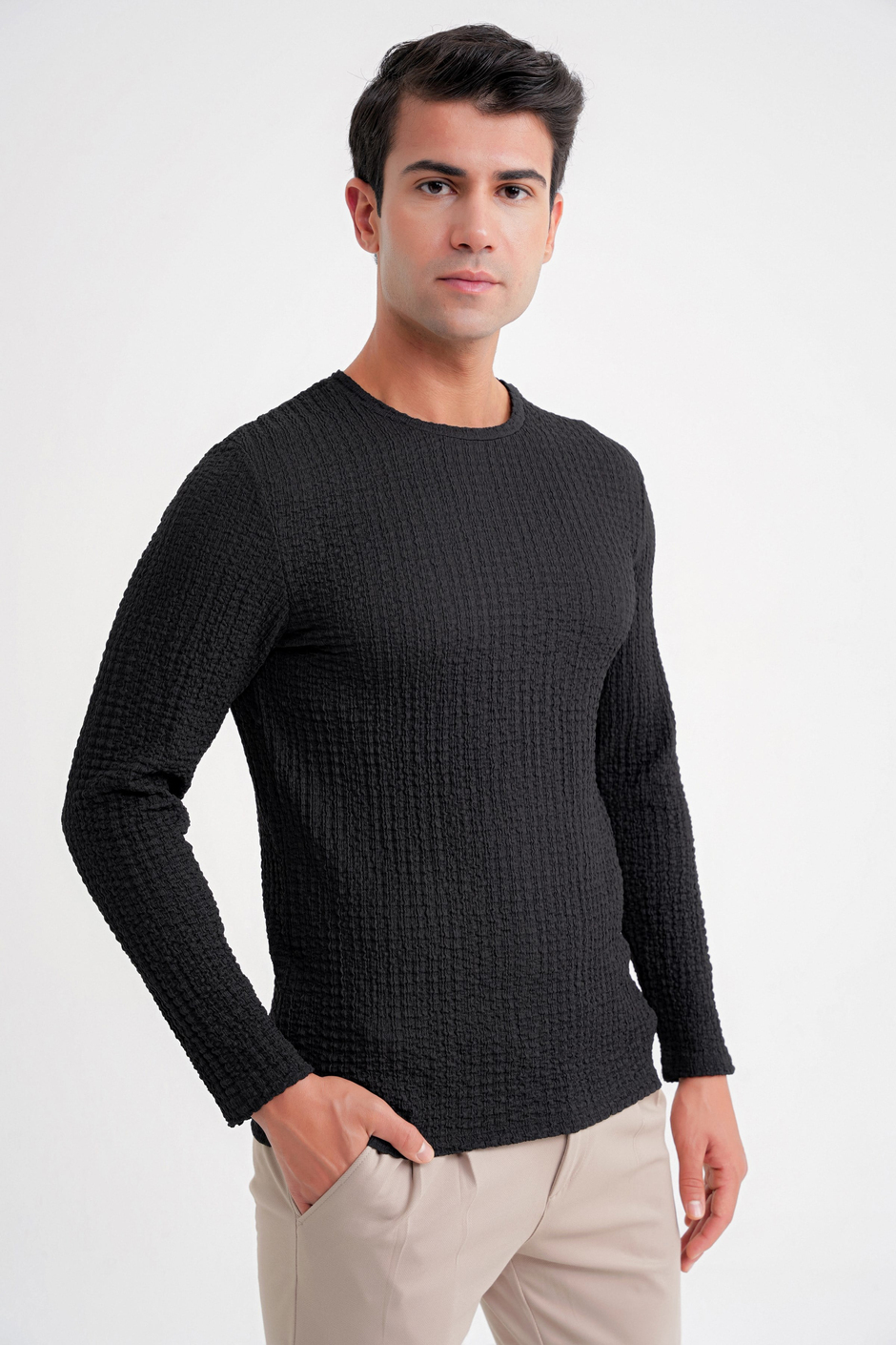 Slim Fit Esnek Pamuklu Dokulu Kumaş Uzun Kollu Siyah Tişört TS 934