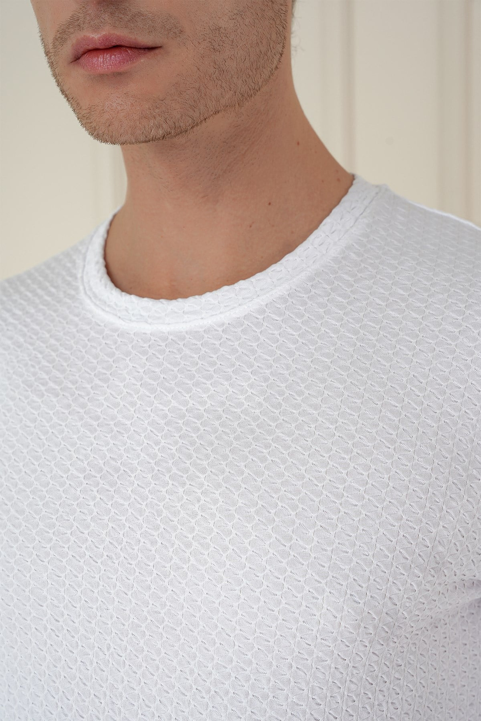 Slim Fit Esnek Pamuklu Dokulu Uzun Kollu Beyaz Tişört TS 889