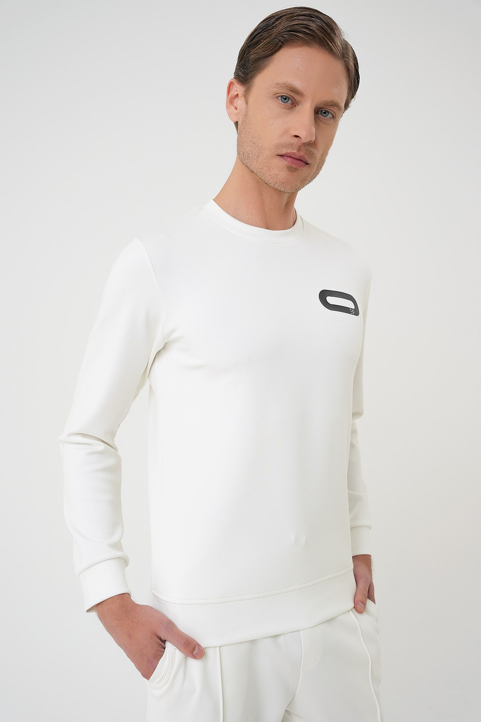 Slim Fit Esnek Pamuklu Uzun Kollu Beyaz Tişört TS 888
