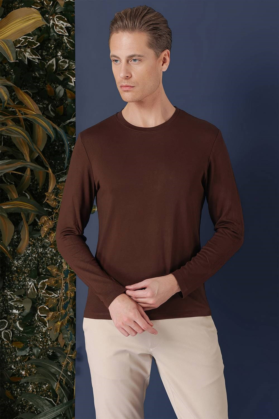 Slim Fit Esnek Pamuklu Uzun Kollu Kahverengi Tişört Ts 870