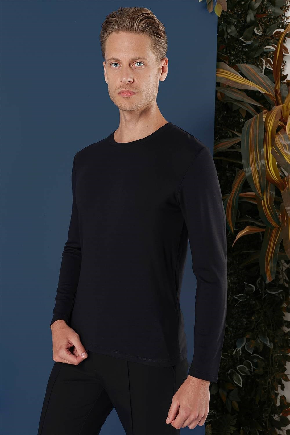Slim Fit Esnek Pamuklu Uzun Kollu Siyah Tişört Ts 870