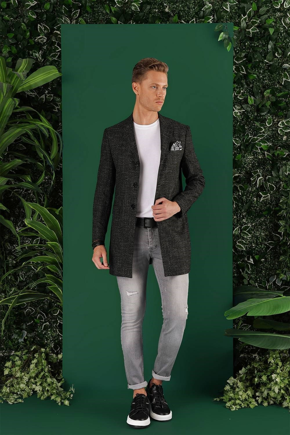 Slim Fit Esnek Yünlü Kaban Görünümlü Siyah Uzun Ceket 01