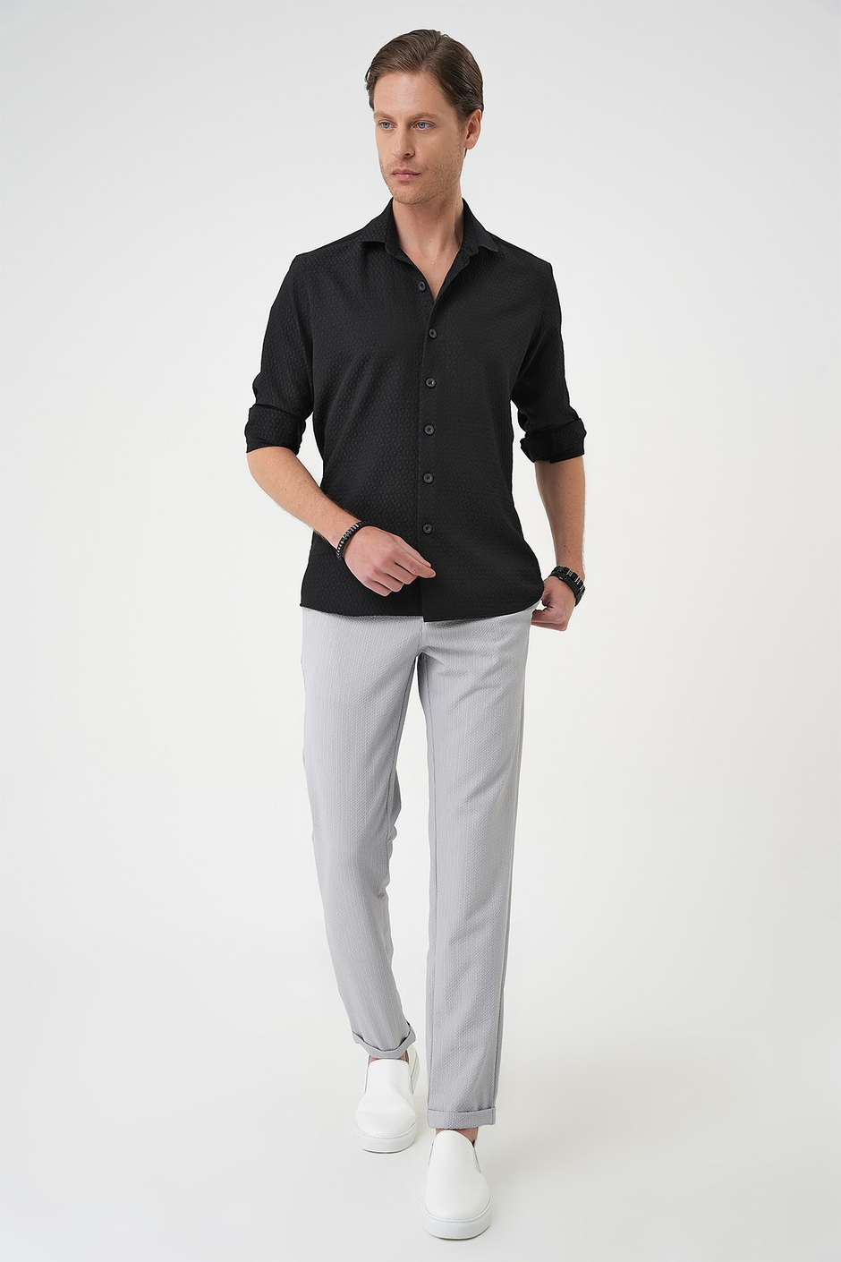 Slim Fit Gofre Kumaş Desenli Uzun Kol Siyah Gömlek  G 1592