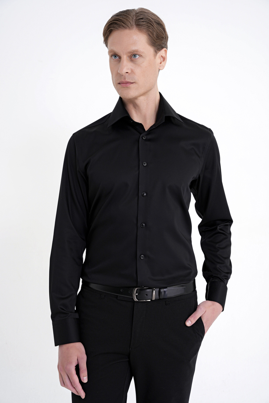 Slim Fit İtalyan Yaka %100 Pamuk Non İron Kumaş Düz Siyah Gömlek GK 759