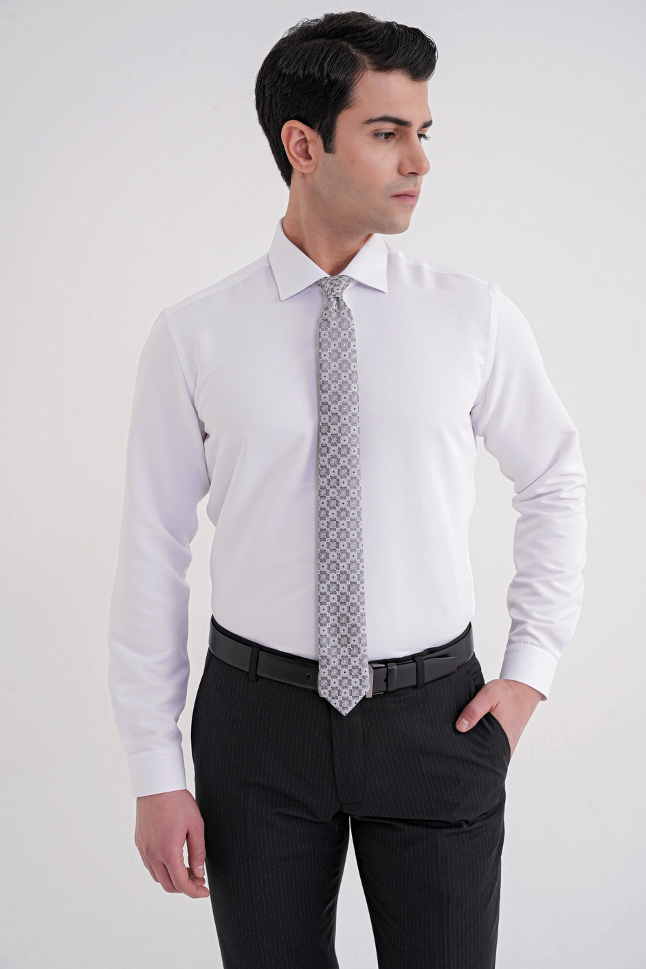Slim Fit İtalyan Yaka %100 Pamuk Saten Düz Beyaz Gömlek GK 758