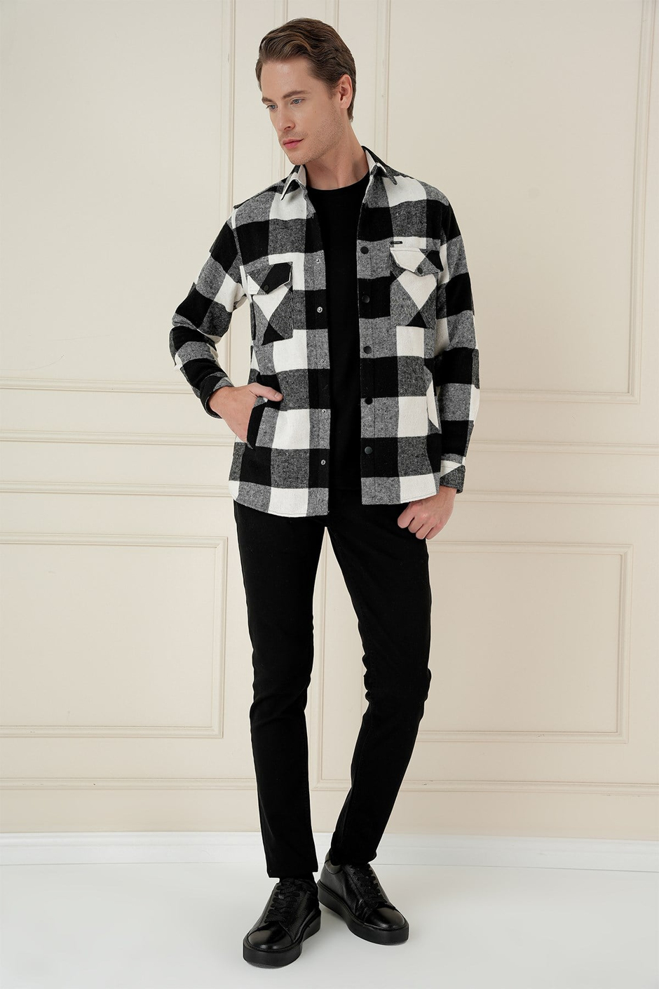 Slim Fit Kapaklı Cep Ekoseli Siyah Beyaz Yünlü Oduncu Gömlek G 1579