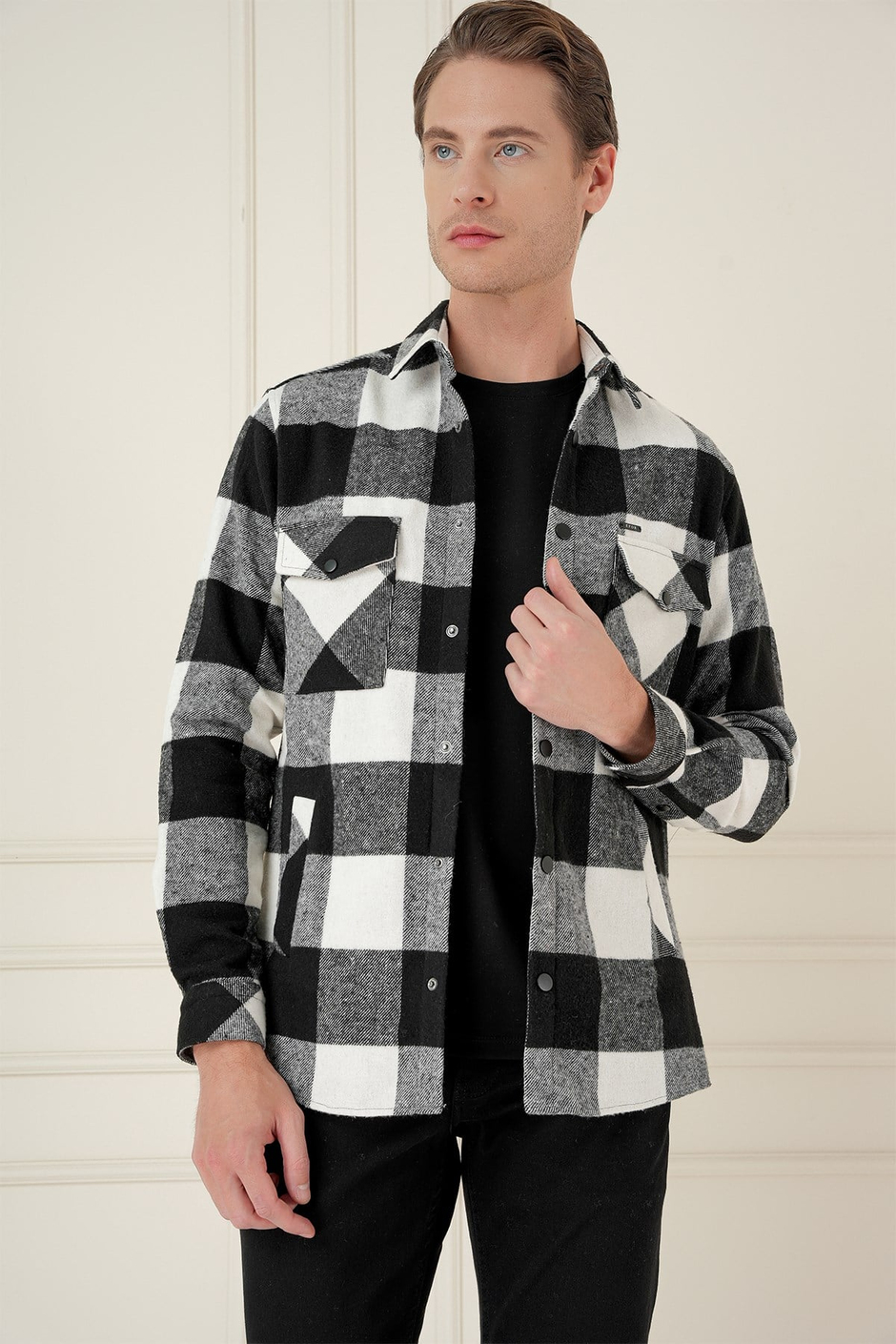 Slim Fit Kapaklı Cep Ekoseli Siyah Beyaz Yünlü Oduncu Gömlek G 1579
