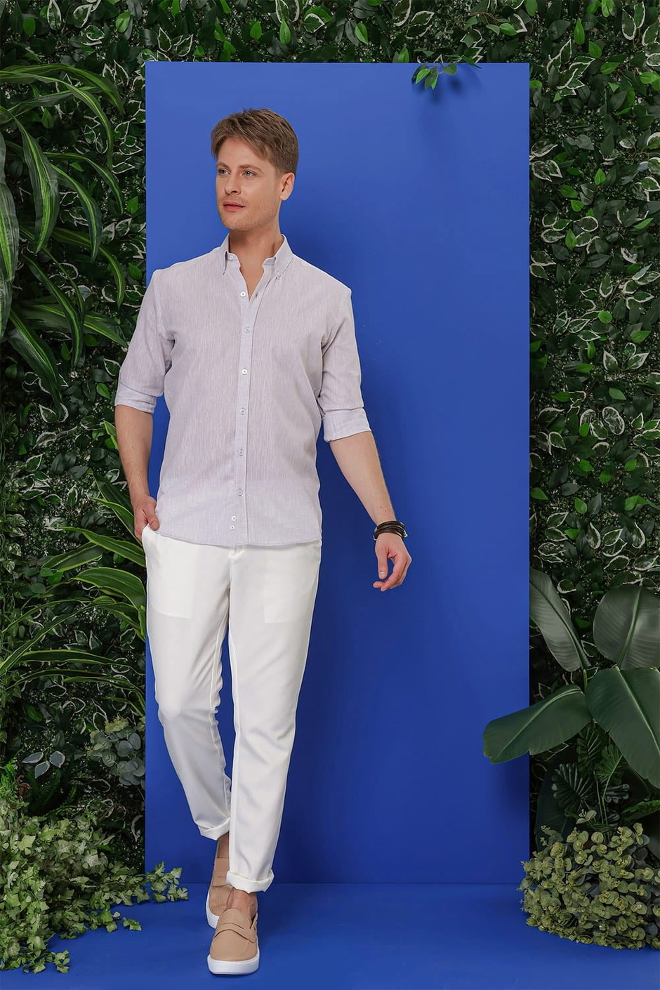 Slim Fit Katlamalı Kol Yaka Düğmeli %100 Keten Açık Gri Gömlek G 1554