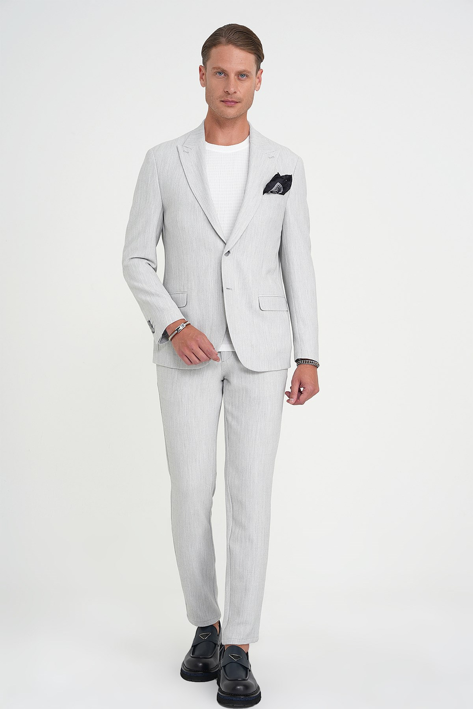 Slim Fit Kırlangıç Yaka Balıksırtı Desen Açık Gri Ceket C 702