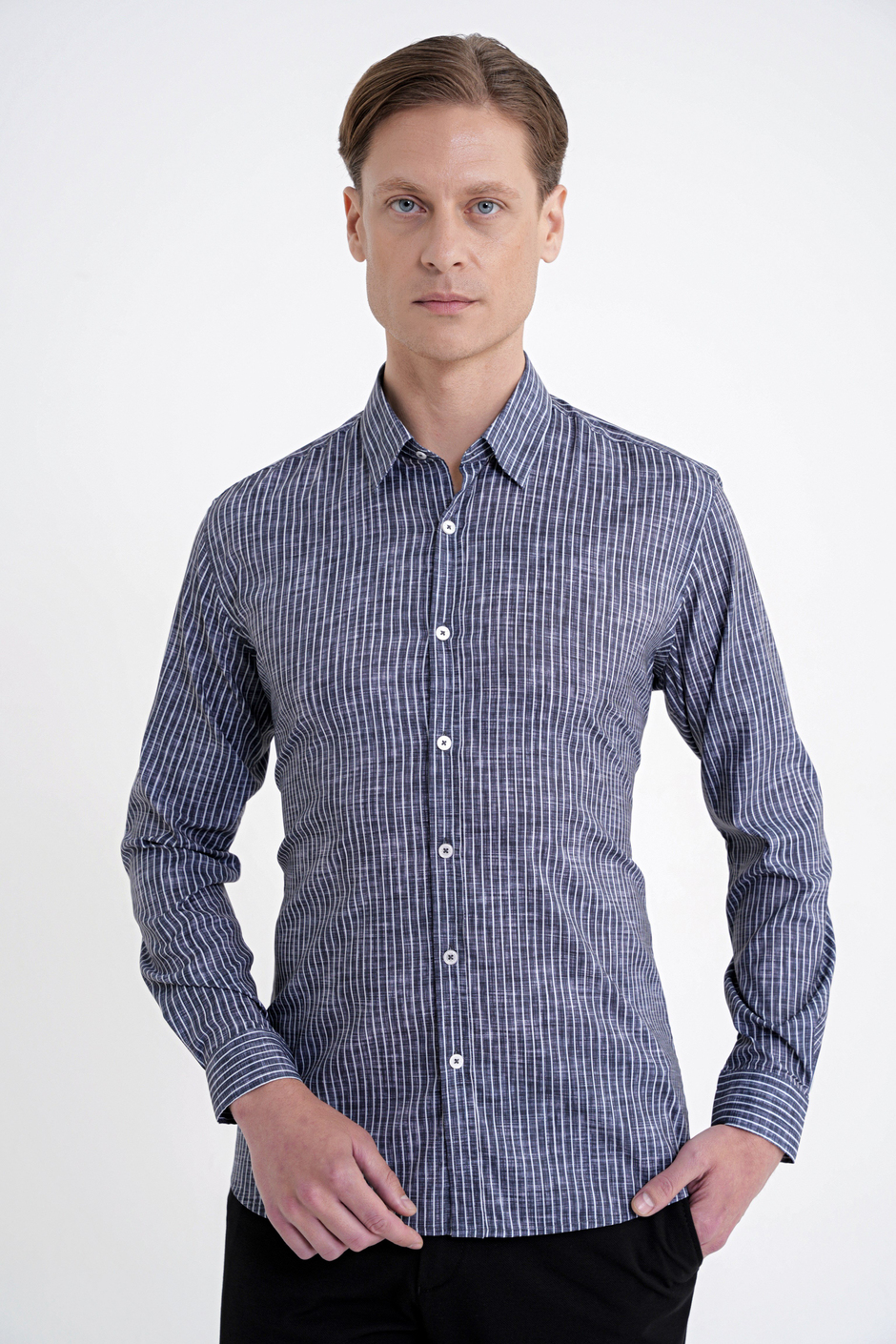 Slim Fit Klapa Yaka Esnek Pamuklu Siyah Çizgili Gömlek G 1599