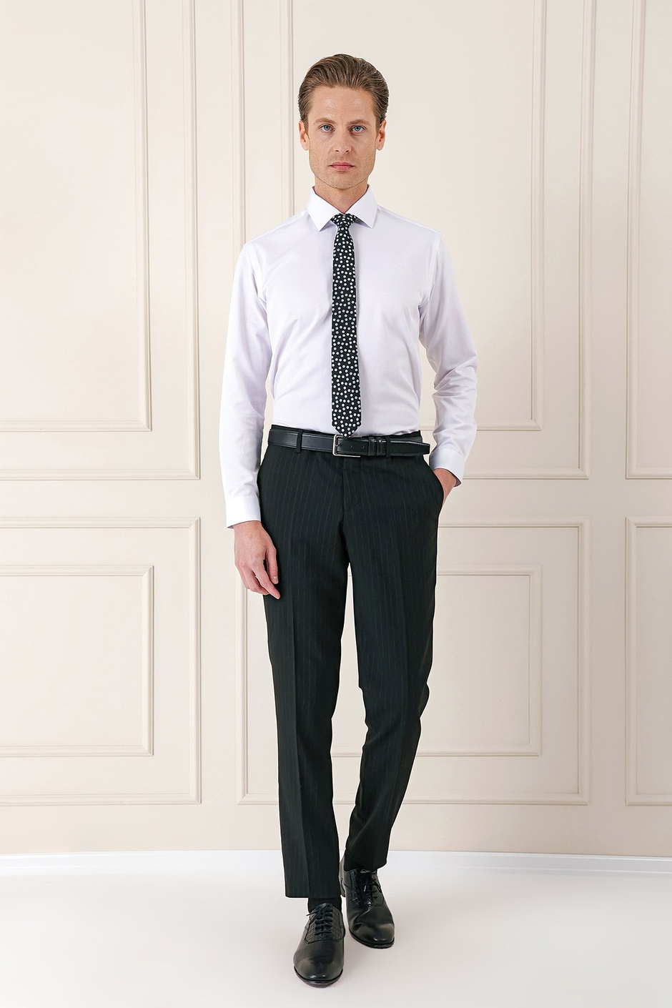 Slim Fit Kravat Yaka Pamuklu Düz Beyaz Gömlek GK 718