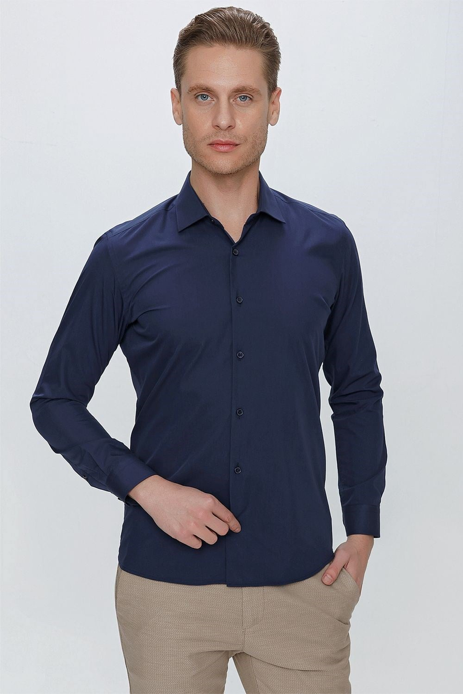 Slim Fit Kravat Yaka Pamuklu Uzun Kollu Lacivert Gömlek GK 649