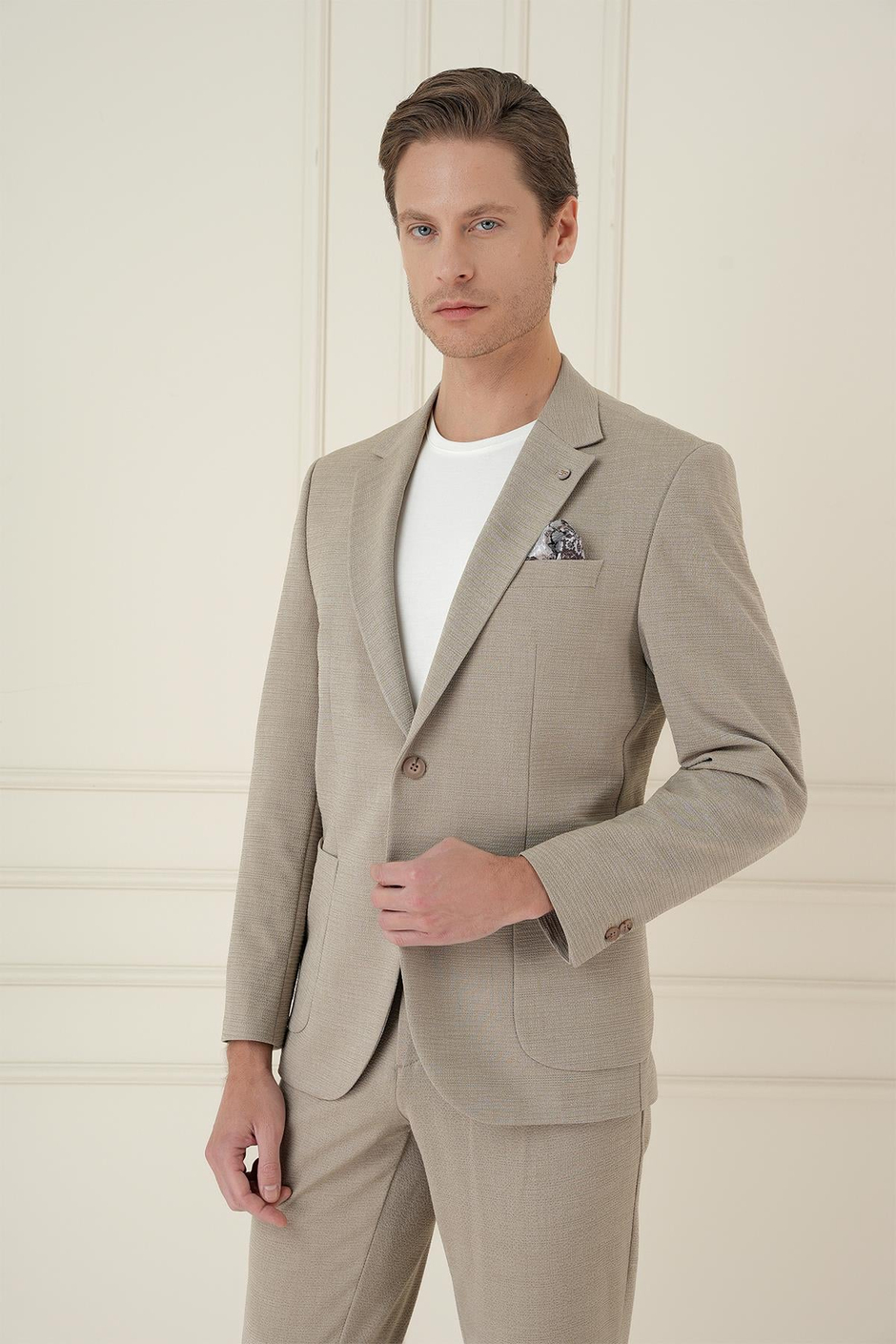 Comfort Fit Mono Yaka Çift Yırtmaç Torba Cep Bej Blazer Ceket C 698
