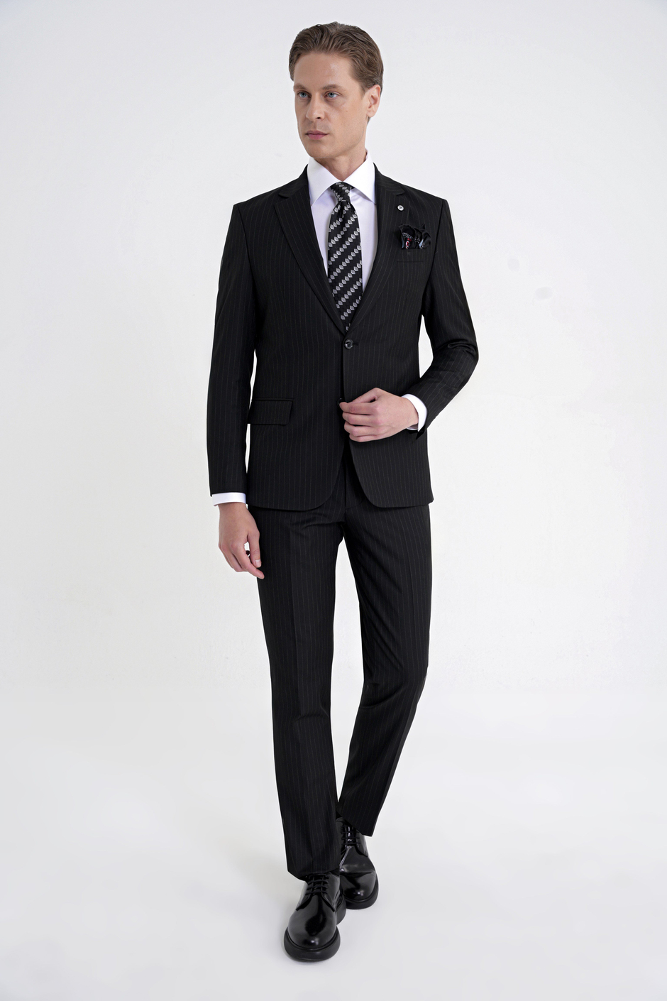 Slim Fit Mono Yaka Esnek Yünlü Siyah Çizgili Takım Elbise Tk 942