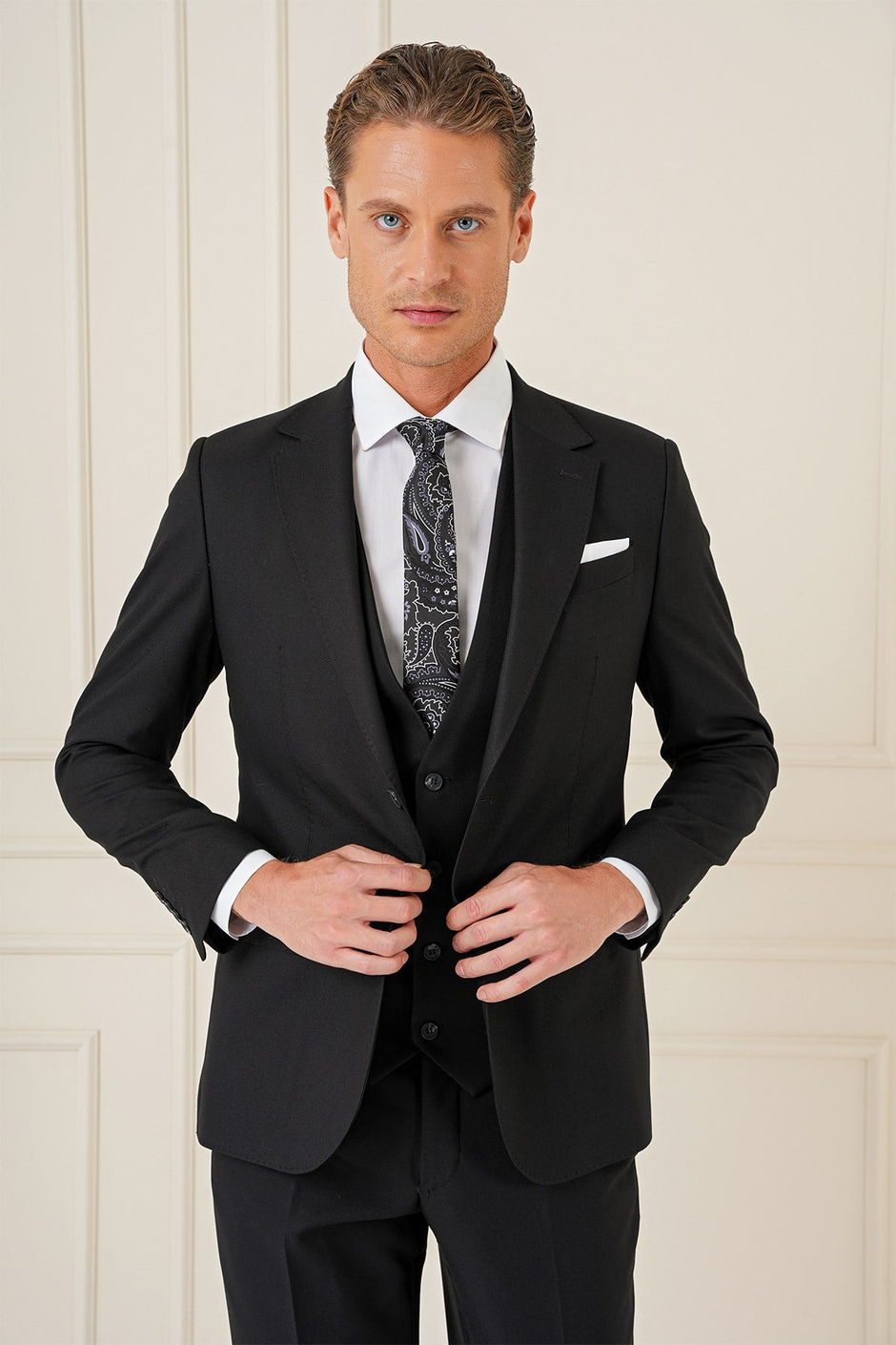 Slim Fit Mono Yaka Yünlü Esnek Siyah Yelekli Takım Elbise TK 903
