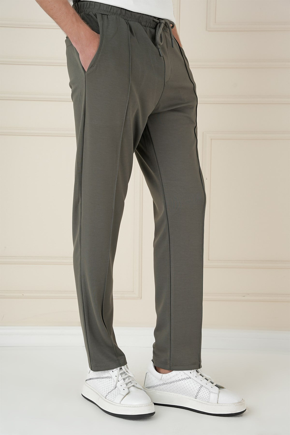 Slim Fit Önden Pens Detaylı Yan Cep %97 Pamuk Haki Jogger Pantolon ATP 034