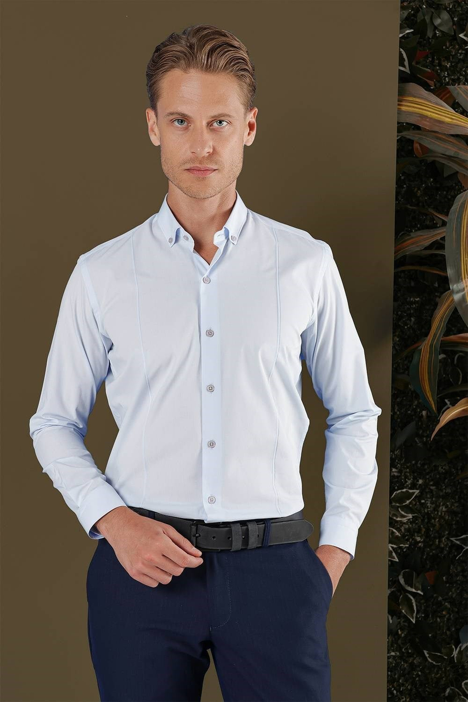 Slim Fit Önden Pensli Düğmeli Yaka Mavi Uzun Kollu Gömlek GK 691