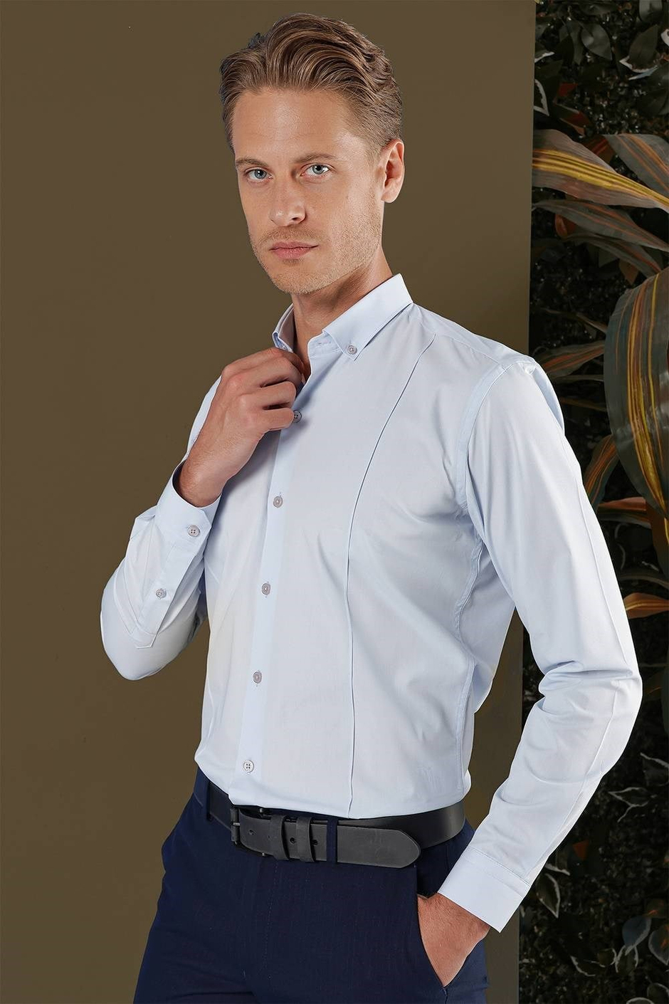 Slim Fit Önden Pensli Düğmeli Yaka Mavi Uzun Kollu Gömlek GK 691
