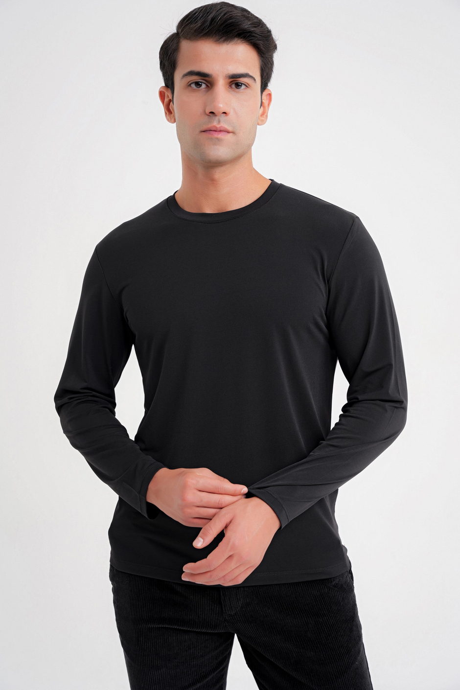 Slim Fit Pamuklu Kumaş Uzun Kollu Siyah Tişört TS 917