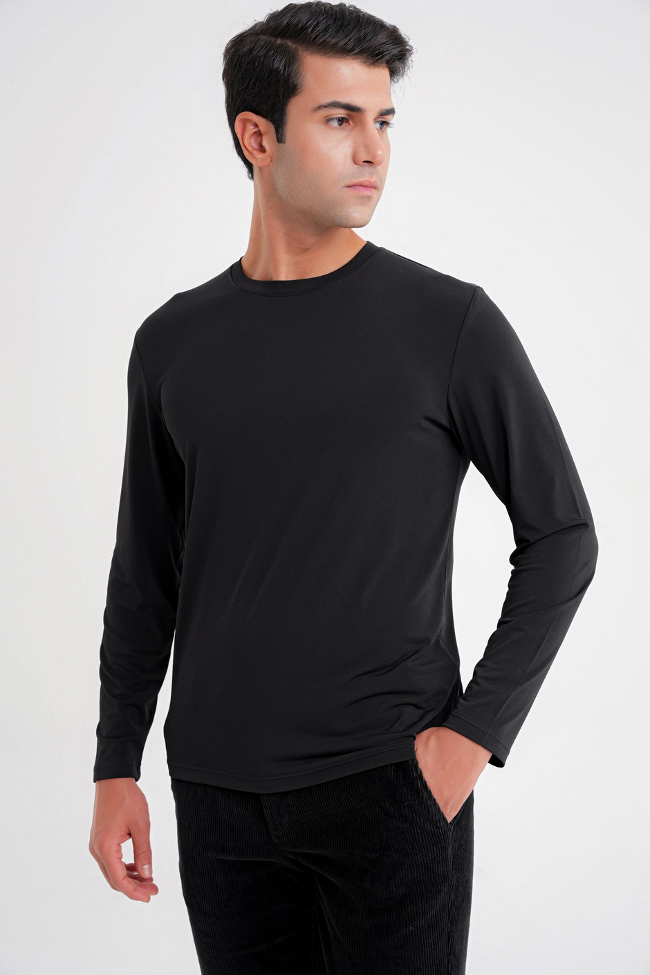 Slim Fit Pamuklu Kumaş Uzun Kollu Siyah Tişört TS 917