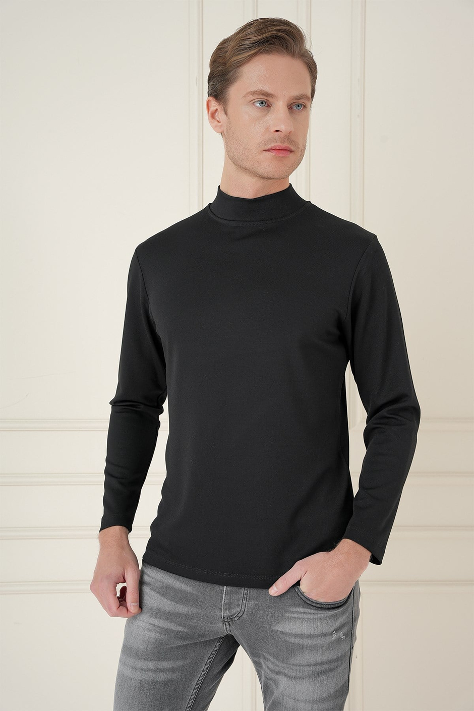 Slim Fit Pamuklu Uzun Kollu Siyah Yarım Boğazlı Tişört TS 894
